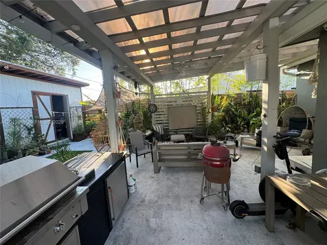 2235 SW 25th Terrace Miami FL 33133