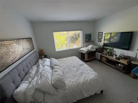 2235 SW 25th Terrace Miami FL 33133
