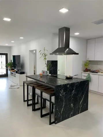 2235 SW 25th Terrace Miami FL 33133