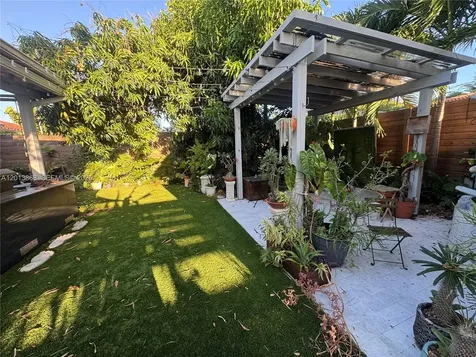 2235 SW 25th Terrace Miami FL 33133