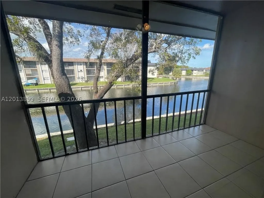 8051 S Colony Circle S Tamarac FL 33321
