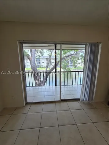 8051 S Colony Circle S Tamarac FL 33321