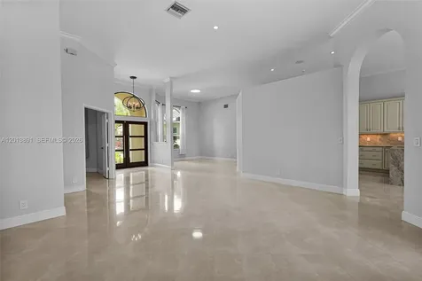2715 Edgewater Court Weston FL 33332