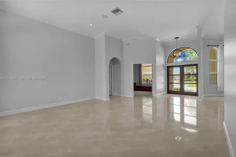 2715 Edgewater Court Weston FL 33332