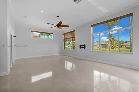 2715 Edgewater Court Weston FL 33332