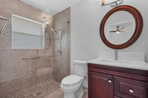 2715 Edgewater Court Weston FL 33332