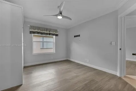 2715 Edgewater Court Weston FL 33332