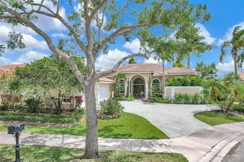 2715 Edgewater Court Weston FL 33332