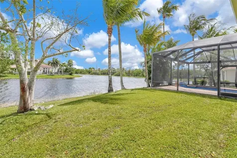 2715 Edgewater Court Weston FL 33332