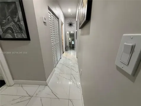 2241 N 62nd Avenue Hollywood FL 33024