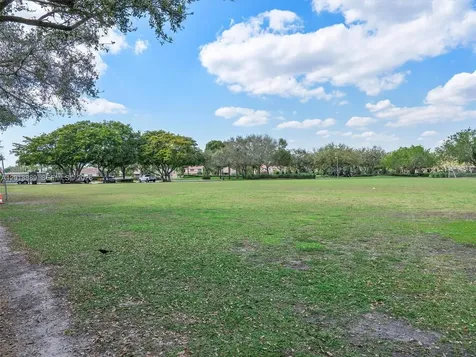 1516 Zenith Way Weston FL 33327