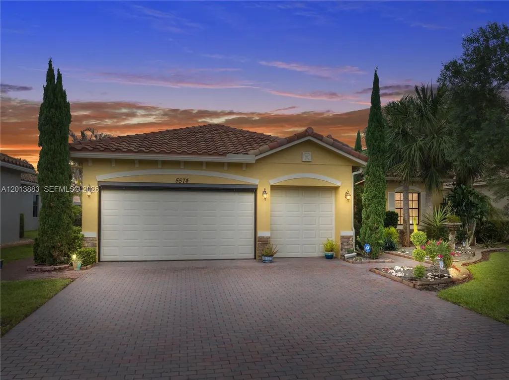 5574 49th Avenue Vero Beach FL 32967