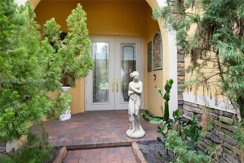 5574 49th Avenue Vero Beach FL 32967