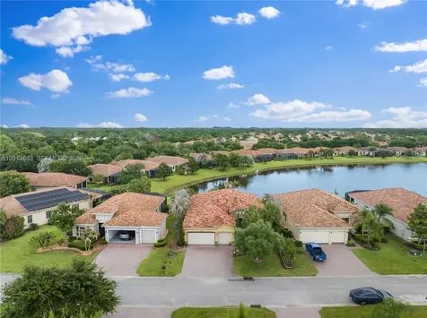 5574 49th Avenue Vero Beach FL 32967