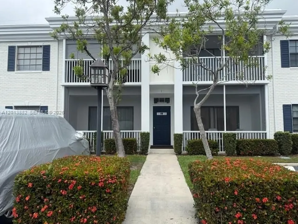 170 Cypress Club Drive Pompano Beach FL 33060
