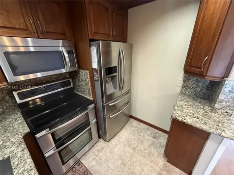 170 Cypress Club Drive Pompano Beach FL 33060
