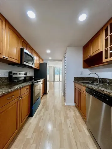 7451 NW 16th Street Plantation FL 33313