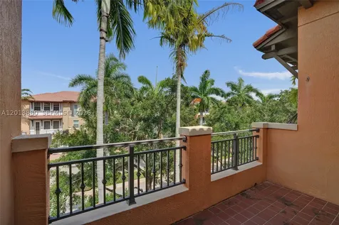 808 SW 147th Avenue Pembroke Pines FL 33027
