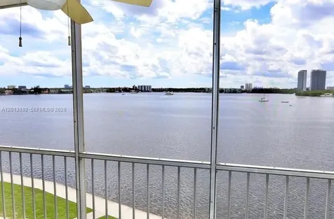 2920 Point East Drive Aventura FL 33160