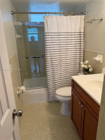 2920 Point East Drive Aventura FL 33160