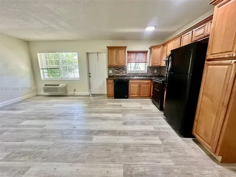 5420 NE 22nd Terrace Fort Lauderdale FL 33308
