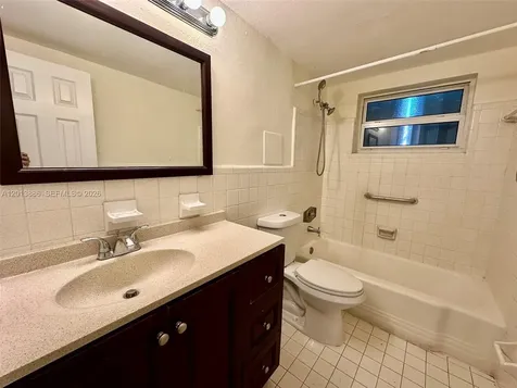 5420 NE 22nd Terrace Fort Lauderdale FL 33308
