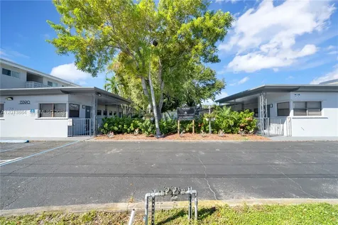 North Miami FL 33161
