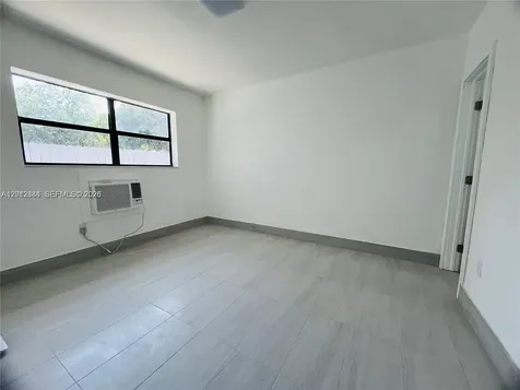 North Miami FL 33161