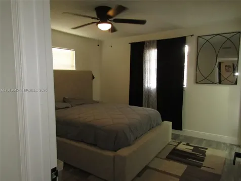 2447 Messina Orlando FL 32811
