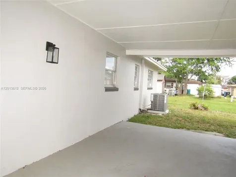 2447 Messina Orlando FL 32811