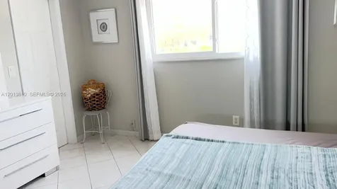 580 Egret Drive Hallandale Beach FL 33009