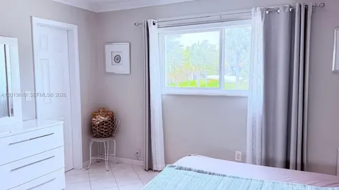 580 Egret Drive Hallandale Beach FL 33009