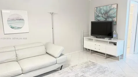 580 Egret Drive Hallandale Beach FL 33009