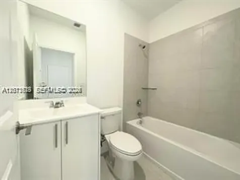 863 SE 26th Terrace Homestead FL 33035