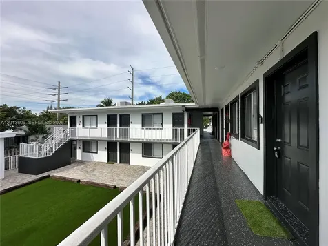2325 Arthur Street Hollywood FL 33020