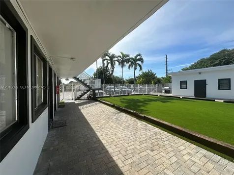 2325 Arthur Street Hollywood FL 33020