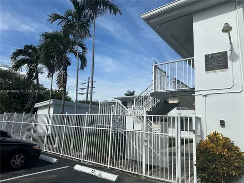 2325 Arthur Street Hollywood FL 33020