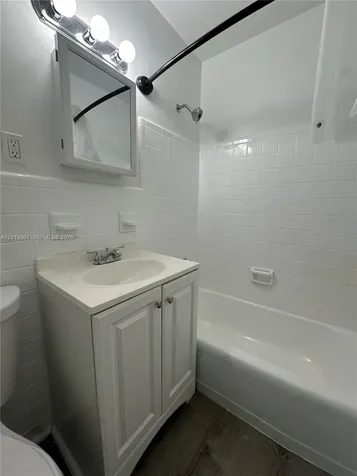 4246 Seagrape Drive Lauderdale By The Sea FL 33308
