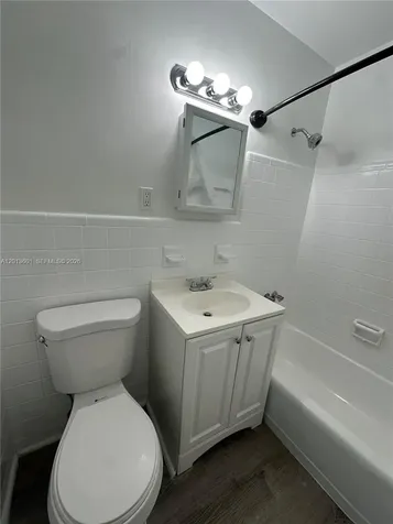 4246 Seagrape Drive Lauderdale By The Sea FL 33308