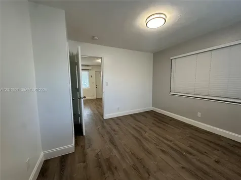 4246 Seagrape Drive Lauderdale By The Sea FL 33308