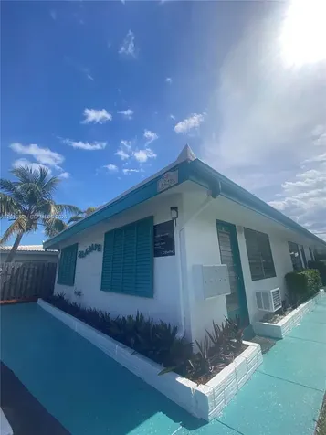 4246 Seagrape Drive Lauderdale By The Sea FL 33308