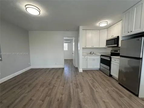4246 Seagrape Drive Lauderdale By The Sea FL 33308