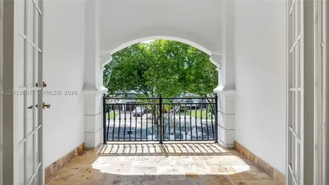 16763 NW 77th Path Miami Lakes FL 33016
