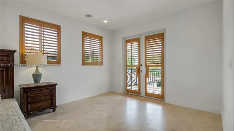 16763 NW 77th Path Miami Lakes FL 33016