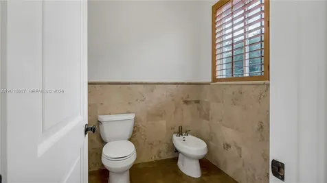 16763 NW 77th Path Miami Lakes FL 33016
