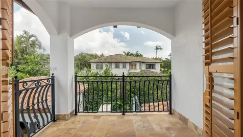16763 NW 77th Path Miami Lakes FL 33016