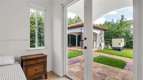 16763 NW 77th Path Miami Lakes FL 33016