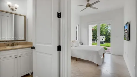 16763 NW 77th Path Miami Lakes FL 33016