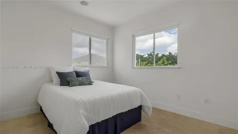 16763 NW 77th Path Miami Lakes FL 33016