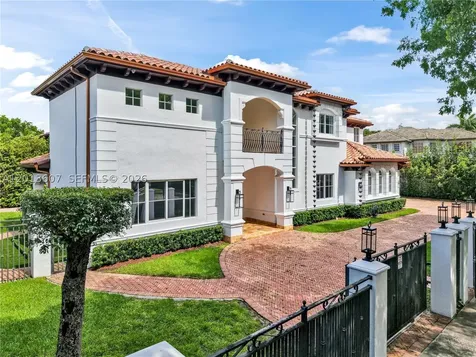 16763 NW 77th Path Miami Lakes FL 33016